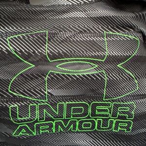 Under Armor tee